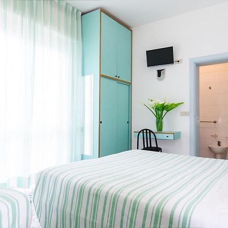 Hotel San Gottardo Riccione Habitación foto